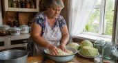 Квашу капусту только так — и вся семья сметает её за два дня: раскрываю главный секрет