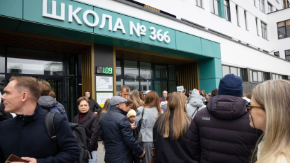 На улице Щорса в Екатеринбурге заработала школа с лабораторией искусственного интеллекта
